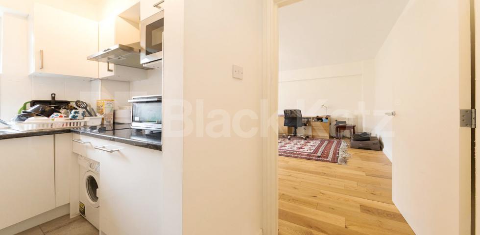 			Studio Apartment, 1 bath, 1 reception Flat			 Elsham Road, Holland Park/Kensington Olympia
